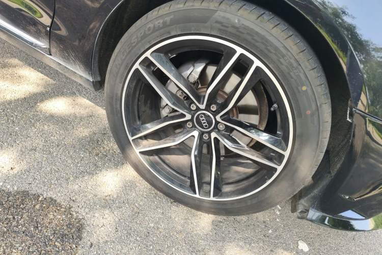 Used Audi A6L 2012 30 FSI Comfort Model Right Front Wheel Hub