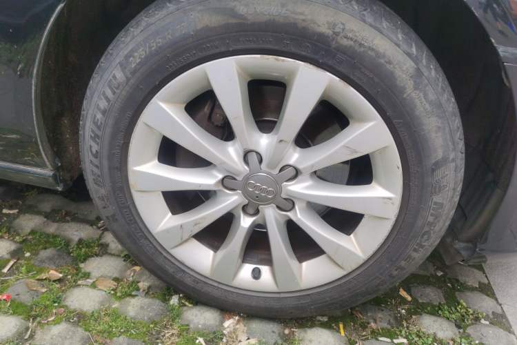 Used Audi A6L 2012 TFSI Standard Model Right Front Wheel Hub
