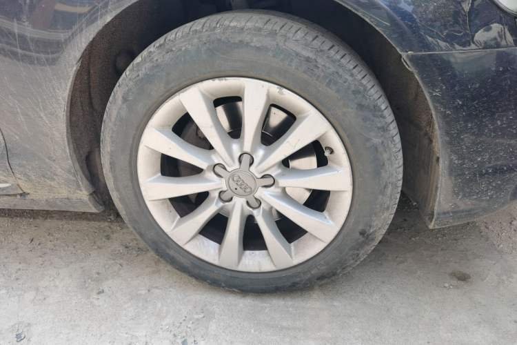 Used Audi A6L 2012 30 FSI Comfort Model Right Front Wheel Hub