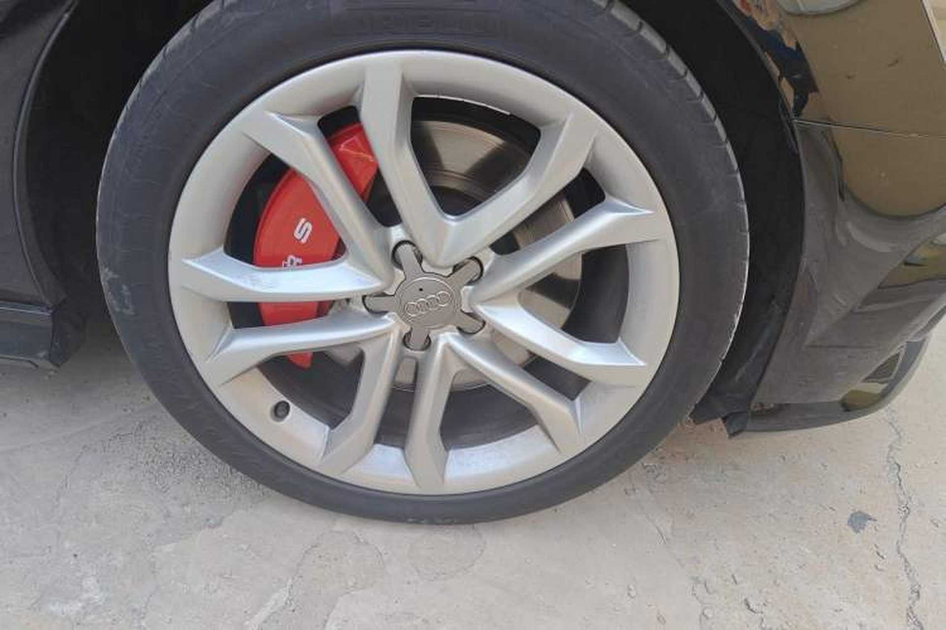 Used Audi A6L 2012 50 TFSI quattro Luxury Model Right Front Wheel Hub