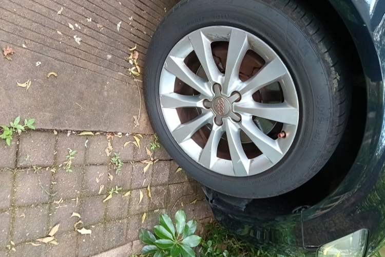 Used Audi A6L 2012 30 FSI Luxury Model Right Front Wheel Hub