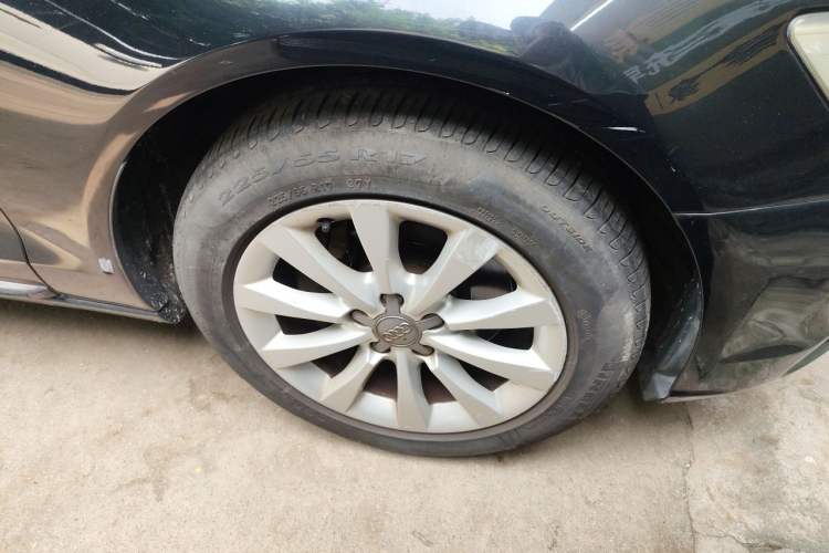 Used Audi A6L 2012 30 FSI Comfort Model Right Front Wheel Hub
