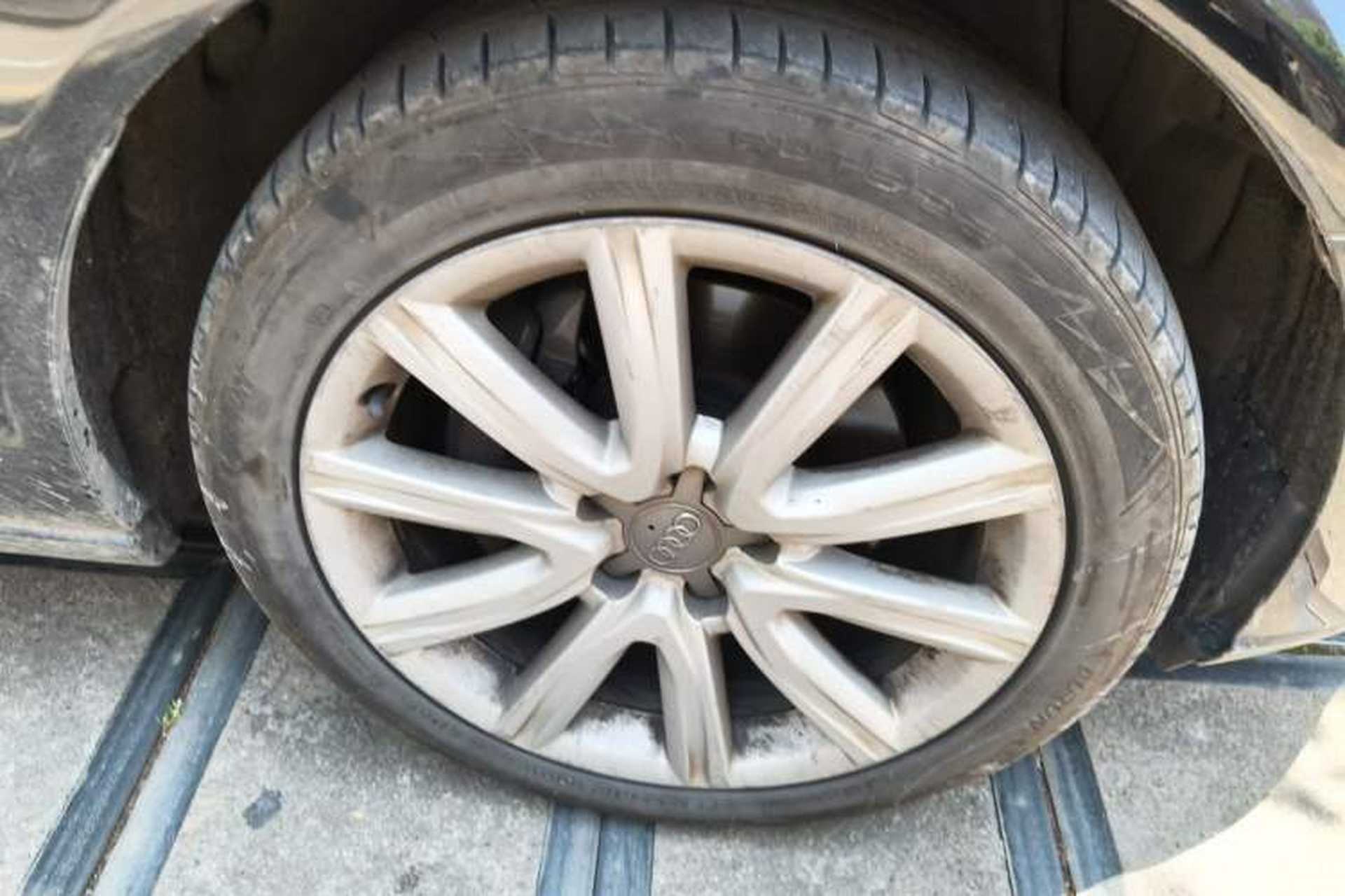 Used Audi A6L 2012 TFSI Standard Model Right Front Wheel Hub