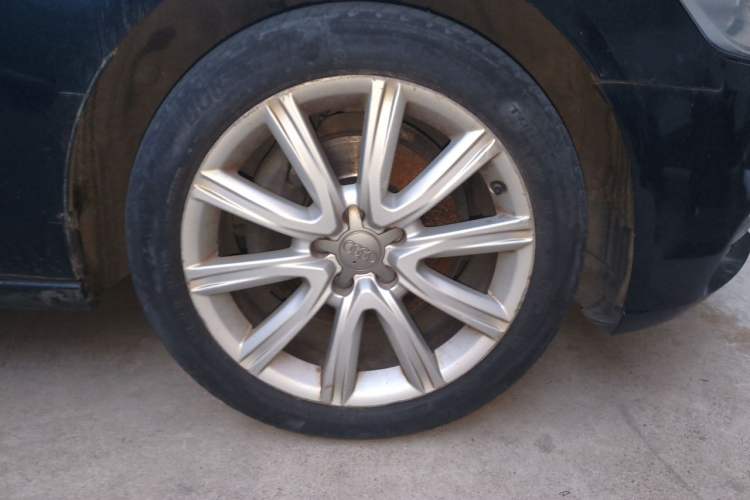 Used Audi A6L 2012 30 FSI Luxury Model Right Front Wheel Hub