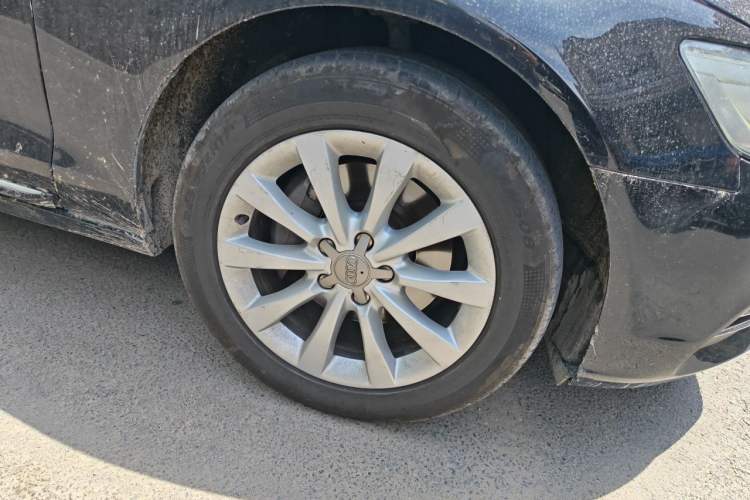 Used Audi A6L 2012 30 FSI Comfort Model Right Front Wheel Hub