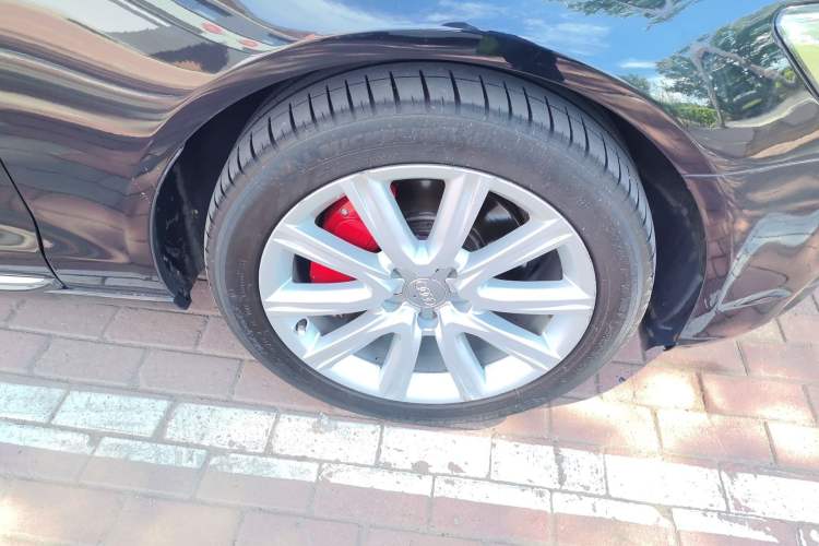 Used Audi A6L 2012 35 FSI Comfort Model Right Front Wheel Hub