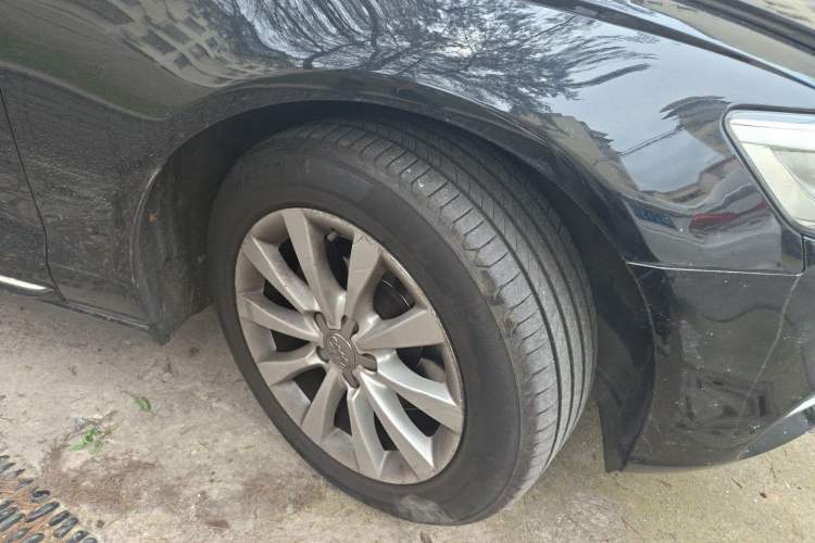 Used Audi A6L 2012 30 FSI Comfort Model Right Front Wheel Hub