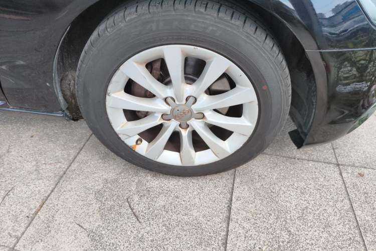 Used Audi A6L 2012 30 FSI Technology Edition Right Front Wheel Hub
