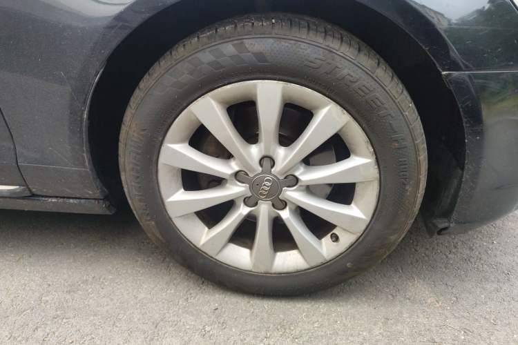 Used Audi A6L 2012 30 FSI Luxury Model Right Front Wheel Hub