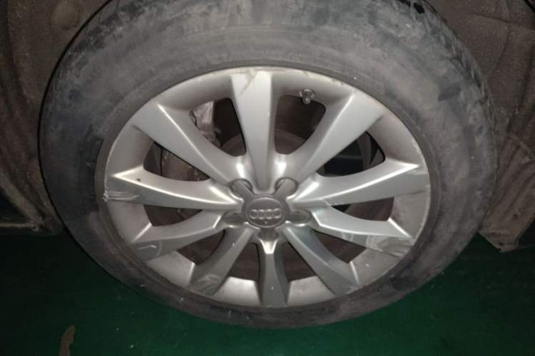 Used Audi A6L 2012 30 FSI Technology Edition Right Front Wheel Hub