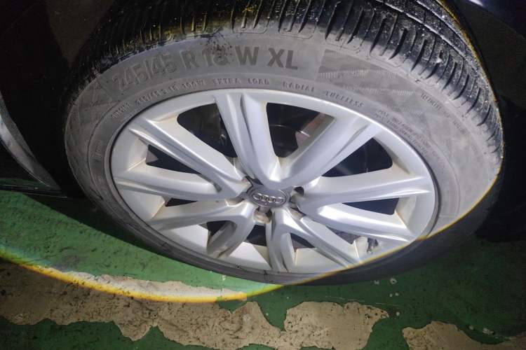 Used Audi A6L 2012 35 FSI Luxury Model Right Front Wheel Hub
