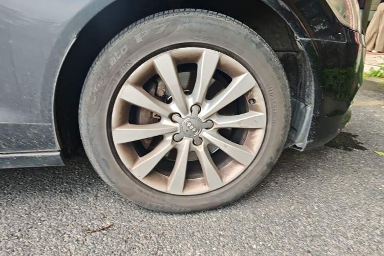 Used Audi A6L 2012 30 FSI Comfort Model Right Front Wheel Hub