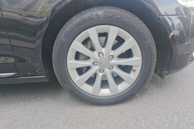 Used Audi A6L 2012 30 FSI Comfort Model Right Front Wheel Hub