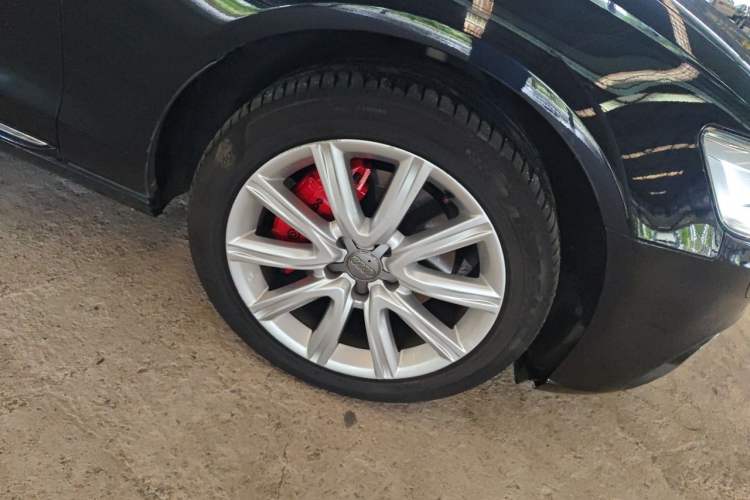 Used Audi A6L 2012 30 FSI Luxury Model Right Front Wheel Hub