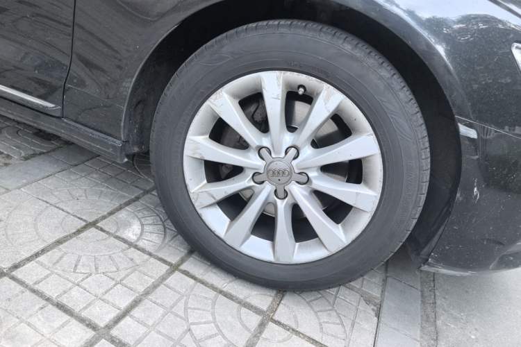 Used Audi A6L 2012 30 FSI Comfort Model Right Front Wheel Hub