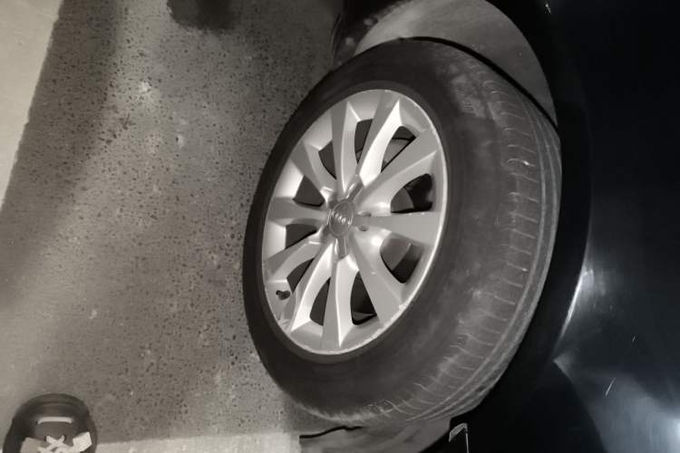 Used Audi A6L 2012 TFSI Standard Model Right Front Wheel Hub