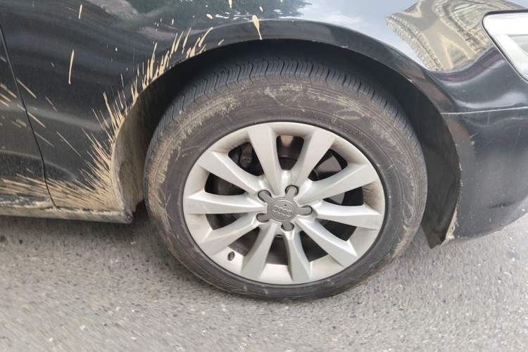 Used Audi A6L 2012 TFSI Standard Model Right Front Wheel Hub