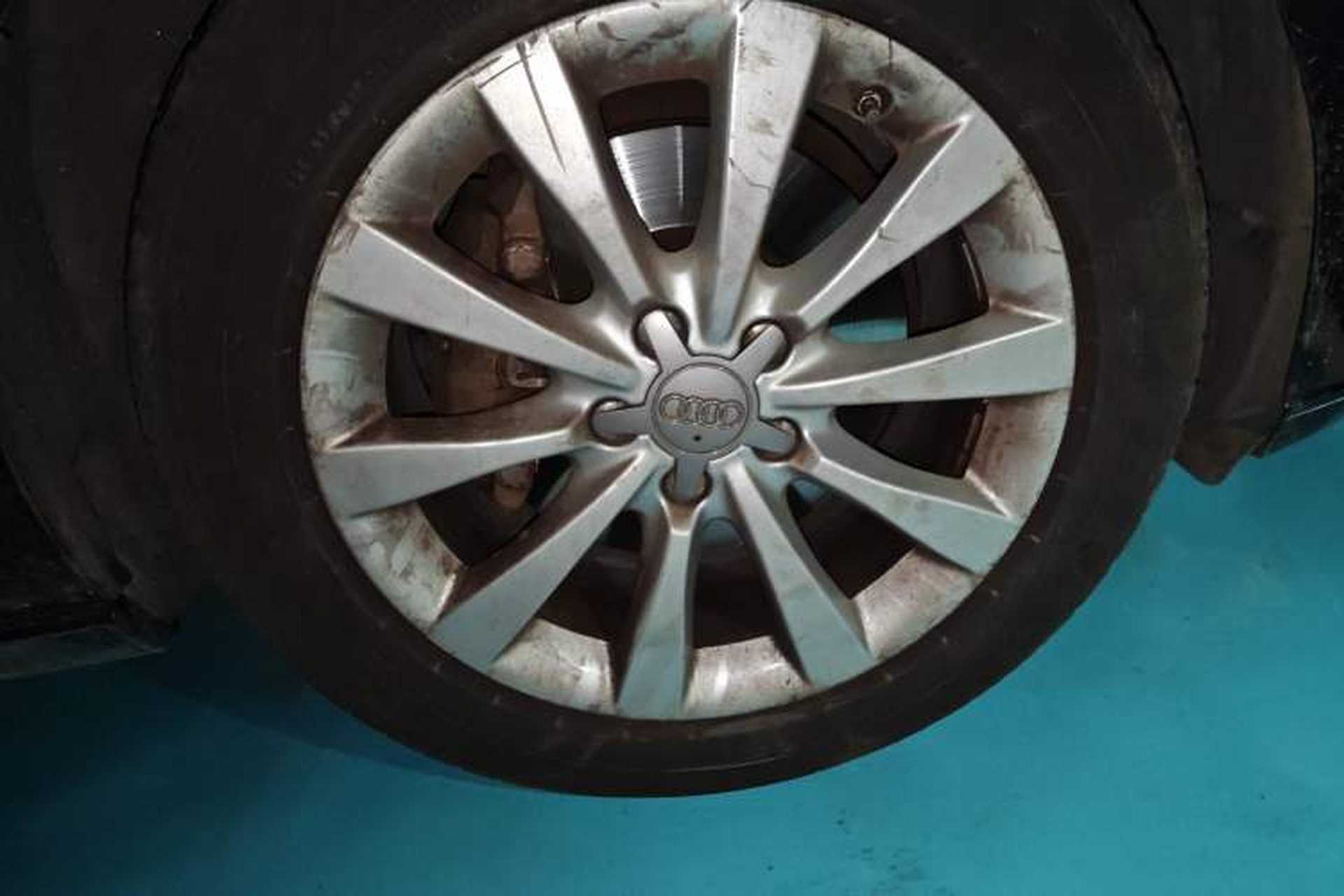 Used Audi A6L 2012 30 FSI Luxury Model Right Front Wheel Hub