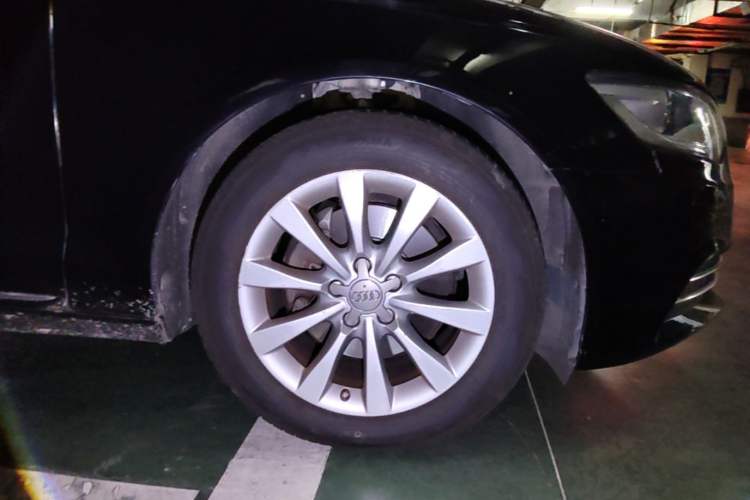 Used Audi A6L 2012 30 FSI Technology Edition Right Front Wheel Hub