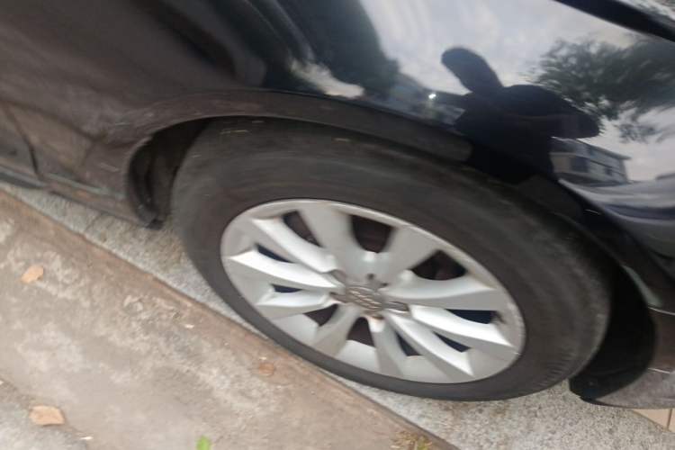 Used Audi A6L 2012 TFSI Standard Model Right Front Wheel Hub