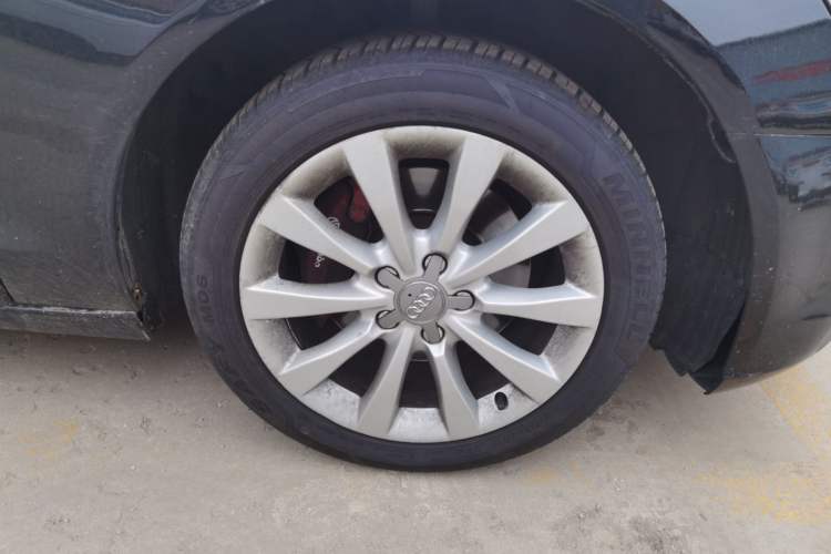 Used Audi A6L 2012 TFSI Standard Model Right Front Wheel Hub