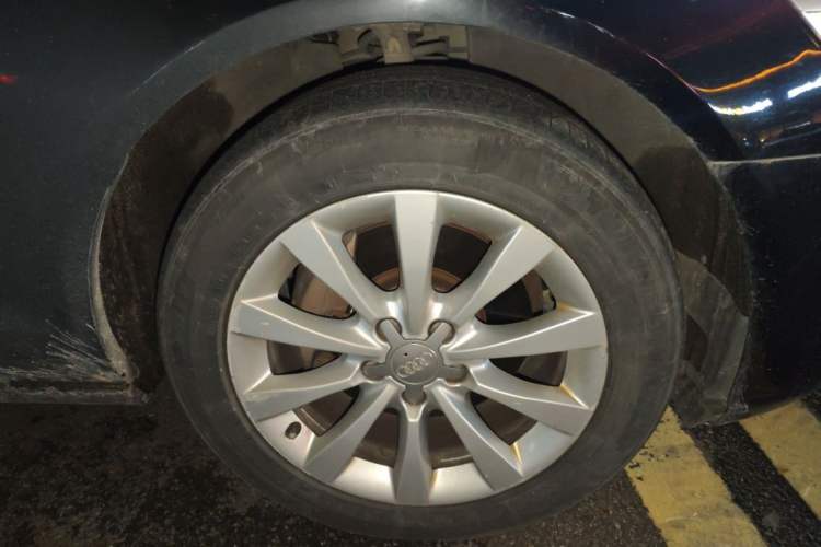 Used Audi A6L 2012 30 FSI Comfort Model Right Front Wheel Hub
