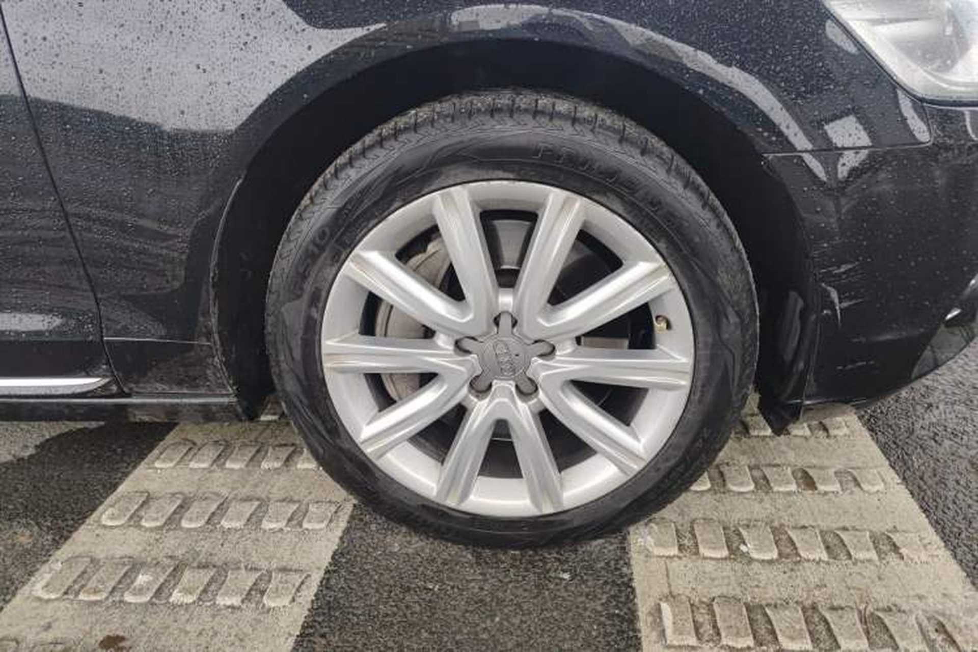 Used Audi A6L 2012 50 TFSI quattro Luxury Model Right Front Wheel Hub