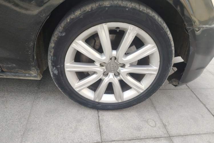 Used Audi A6L 2012 35 FSI Comfort Model Right Front Wheel Hub