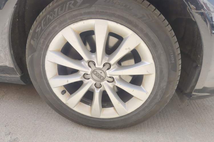 Used Audi A6L 2012 TFSI Standard Model Right Front Wheel Hub