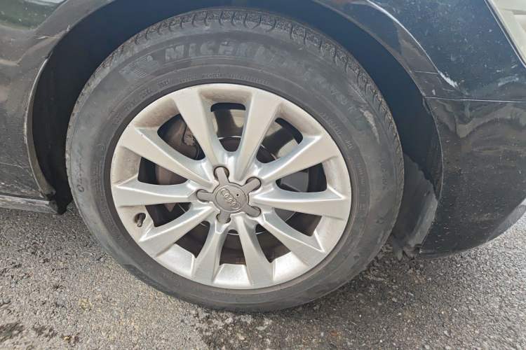 Used Audi A6L 2012 30 FSI Comfort Model Right Front Wheel Hub