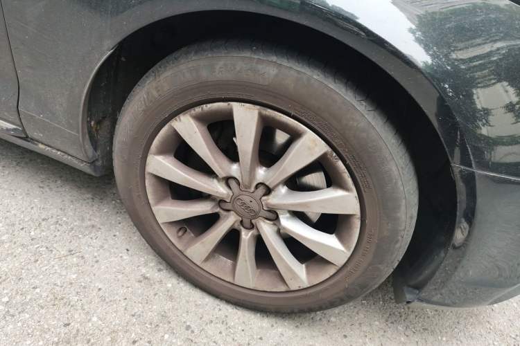 Used Audi A6L 2012 30 FSI Comfort Model Right Front Wheel Hub