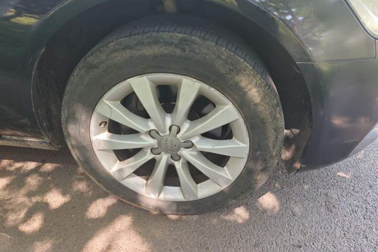 Used Audi A6L 2012 TFSI Standard Model Right Front Wheel Hub