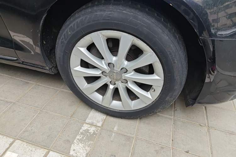 Used Audi A6L 2012 30 FSI Technology Edition Right Front Wheel Hub