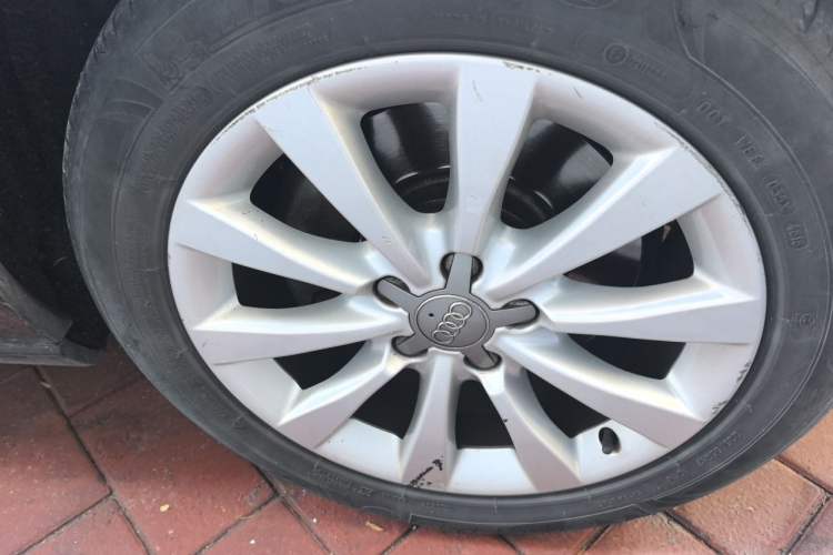 Used Audi A6L 2012 30 FSI Luxury Model Right Front Wheel Hub