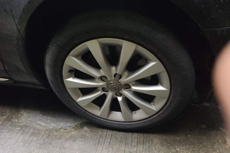 Used Audi A6L 2012 TFSI Comfort Model Right Front Wheel Hub