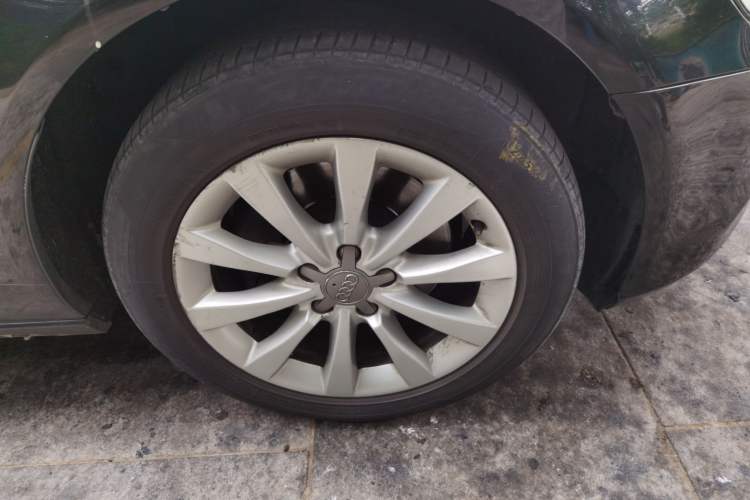 Used Audi A6L 2012 30 FSI Comfort Model Right Front Wheel Hub
