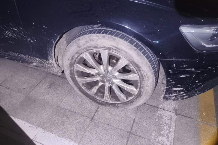 Used Audi A6L 2012 TFSI Standard Model Right Front Wheel Hub