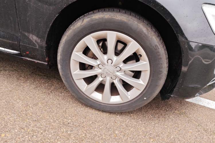 Used Audi A6L 2012 30 FSI Luxury Model Right Front Wheel Hub