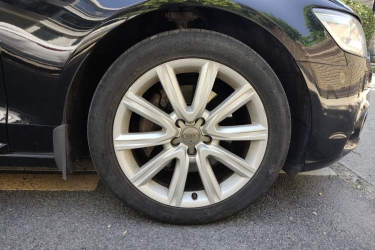 Used Audi A6L 2012 35 FSI quattro Luxury Model Right Front Wheel Hub