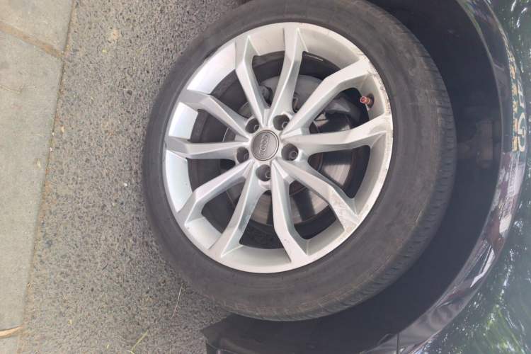 Used Audi A6L 2012 30 FSI Luxury Model Right Front Wheel Hub