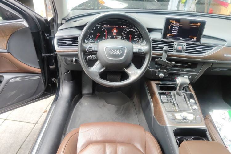 Used Audi A6L 2012 35 FSI quattro Luxury Model Steering Wheel