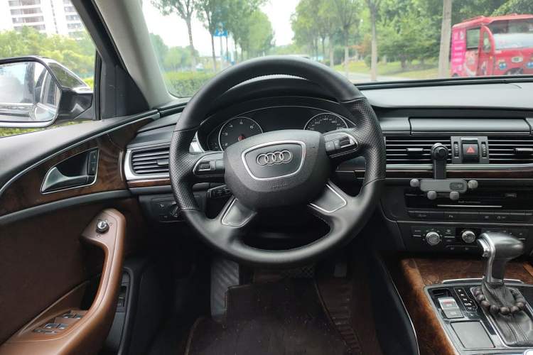 Used Audi A6L 2012 30 FSI Technology Edition Steering Wheel