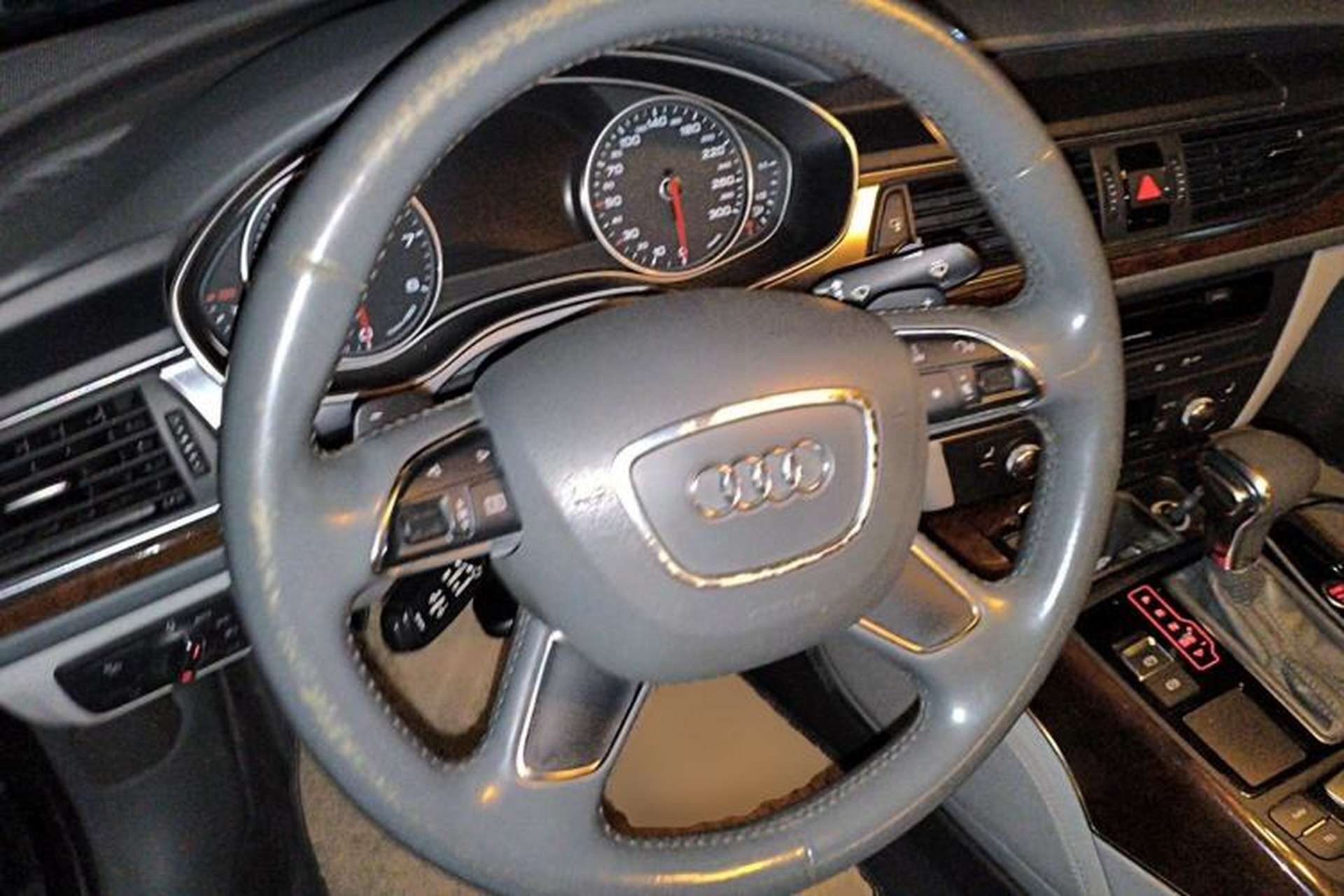 Used Audi A6L 2012 35 FSI Comfort Model Steering Wheel