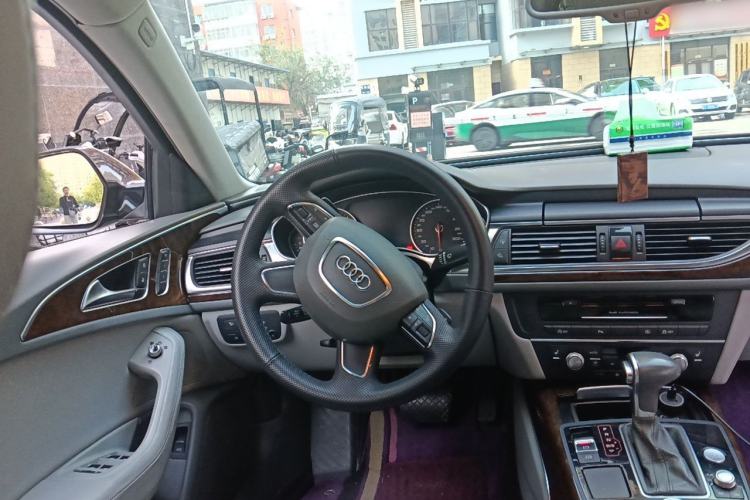 Used Audi A6L 2012 35 FSI Comfort Model Steering Wheel