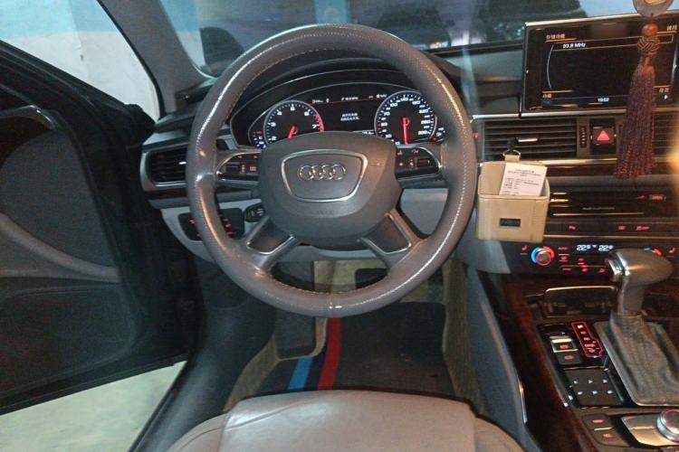 Used Audi A6L 2012 35 FSI Comfort Model Steering Wheel