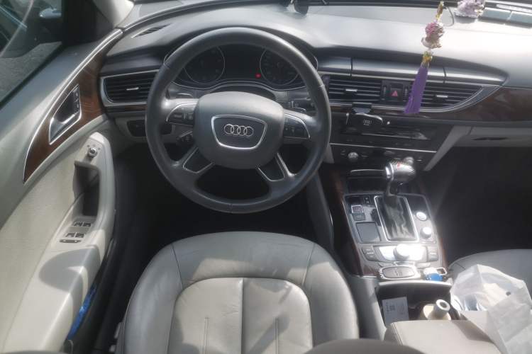 Used Audi A6L 2012 30 FSI Comfort Model Steering Wheel