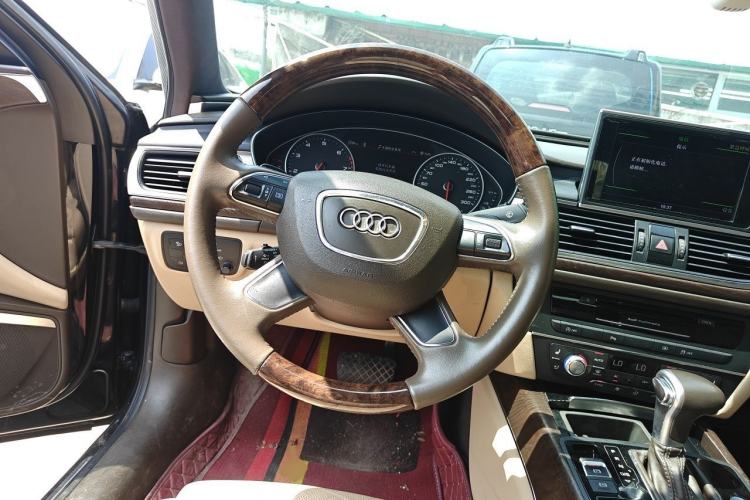 Used Audi A6L 2012 35 FSI quattro Luxury Model Steering Wheel