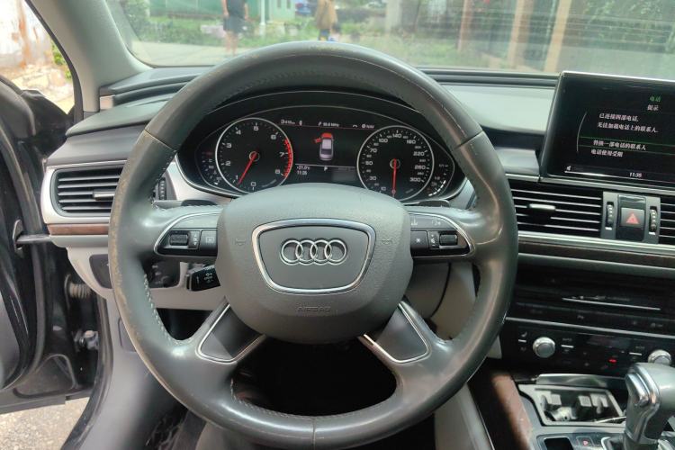 Used Audi A6L 2012 50 TFSI quattro Luxury Model Steering Wheel