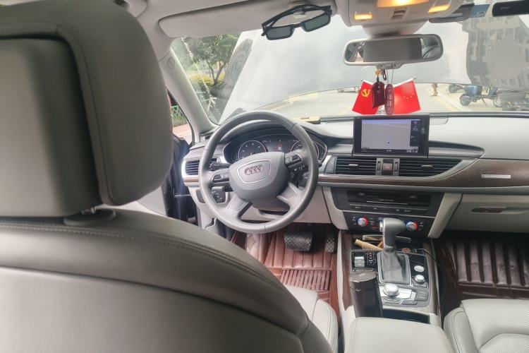 Used Audi A6L 2012 35 FSI quattro Luxury Model Steering Wheel