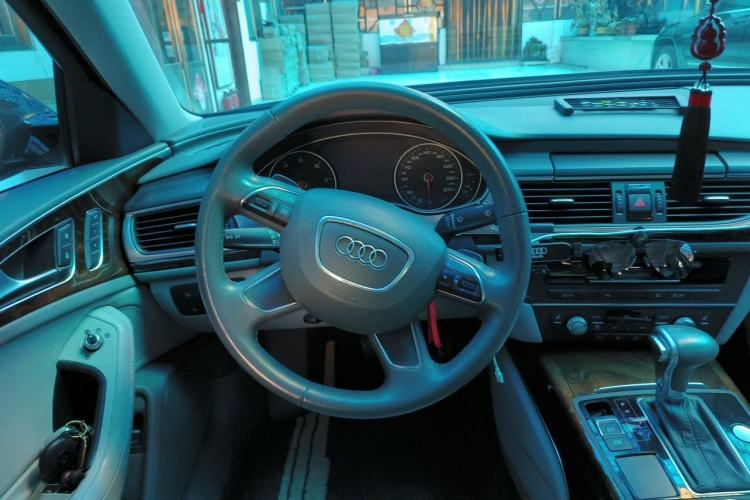 Used Audi A6L 2012 35 FSI Comfort Model Steering Wheel